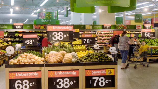 Walmart Redesigns Grocery Departments Ahead of More Competition From Amazon