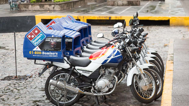 How the Apple Watch Could Help the Bottom Line at Domino's, Papa John's and Pizza Hut