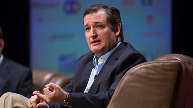 If Ted Cruz Were President, Here’s What Would Happen to the U.S. Economy