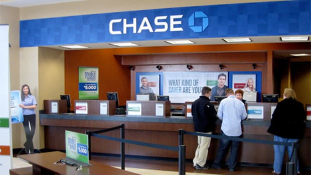 JPMorgan Chase's (JPM) Sommers Describes Role Bank Branches Continue to Play on CNBC