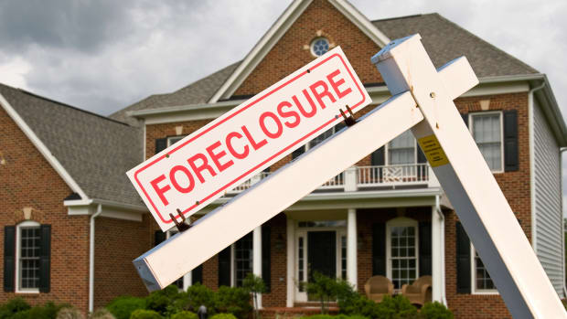 6 Ways to Protect Your Home From the Coming Foreclosure Crisis