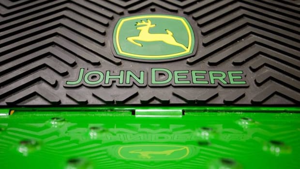 Deere, CarMax Will Drive Higher Says Hennessy Fund Manager