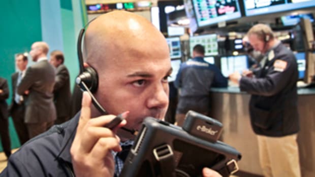 Stocks Close Higher on U.S. Home Sales, Prospects for Central Bank Easing