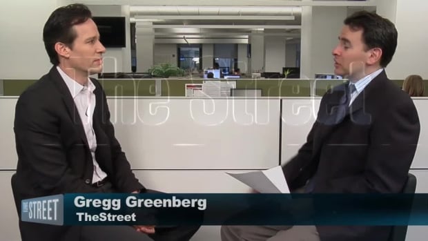 Who's Right on Gold: Goldman or Morgan?