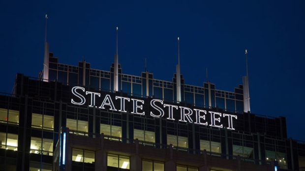 State Street Beats as Fee Income Rises