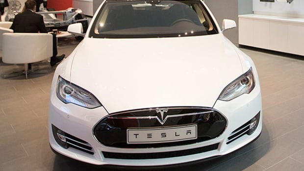 Tesla Spikes on 6,900 Model S Units Delivered (Update 2)