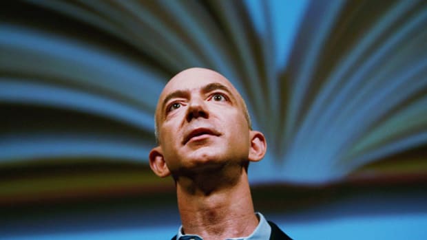 Can Amazon Take on American Express, Visa in Payments Space?