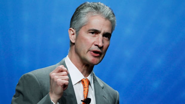 Defiant United CEO Assures Earnings Gains, Chides Delta