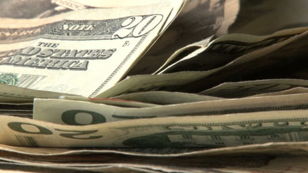 Dollar Strength Hits Oil, Gold