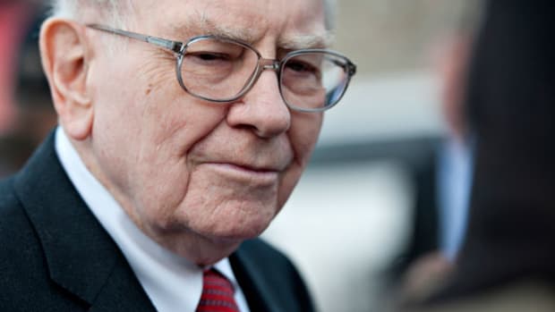 Highly Paid CEOs Like Warren Buffett May Be Worth Every Million