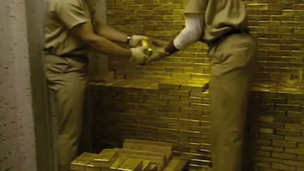 Gold Prepares for Job Report