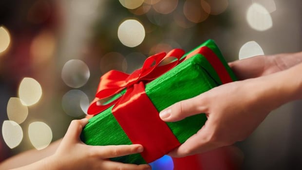 Futures Higher as Wall Street Returns to Work Post-Holiday