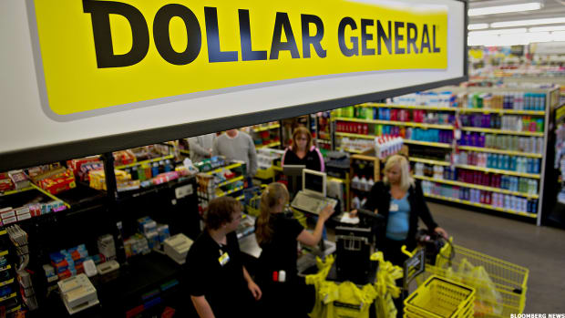 Can Dollar General Retaliate Against Wal-Mart Stores?