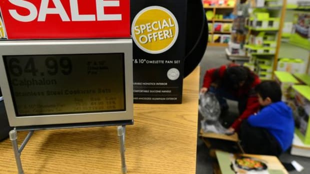 Two Large U.S. Retailers Could Be Rocked This Year by Dismal U.K. Retail Sector