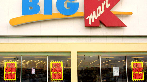 Sears Speeding Exit from Suburban America; 80 Down This Year, 90 to Go