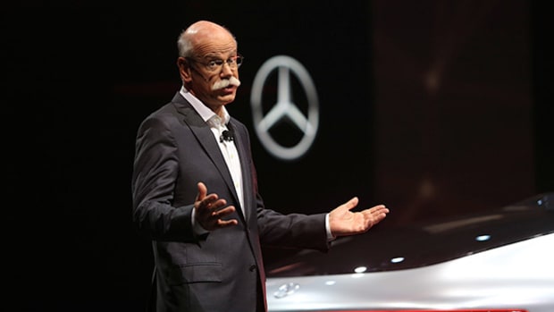 Daimler's Electric Car Efforts Getting Boost from Volkswagen's Woes