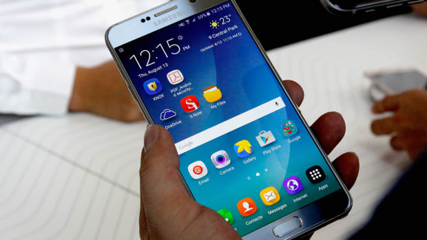 Apple Who? Samsung Is Crushing It