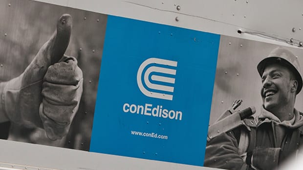 Consolidated Edison, Tanger Factory Outlet, Palo Alto Networks: 'Mad Money' Lightning Round