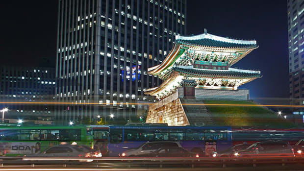 Survive 2016 With These 2 Asia-Pacific Stock Picks