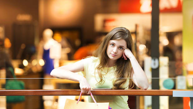 Holiday Jobs Openings Rise From Last Year In Spite of Retail Apocalypse