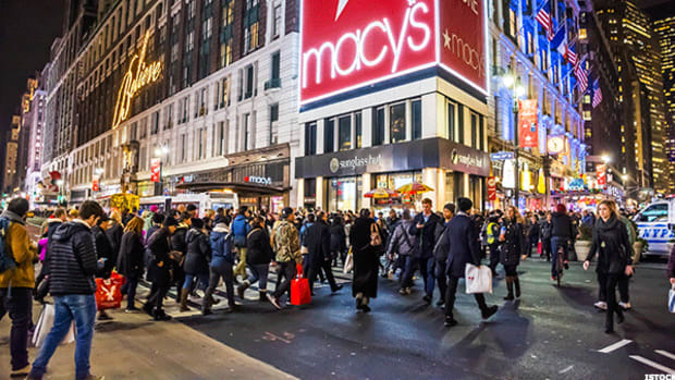 Why Macy's Stock Crashed to Its Lowest Level Since February 2011 Tuesday