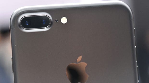 Why Android and Apple iPhone Users Have Little to Fear From the WikiLeaks' CIA Dump