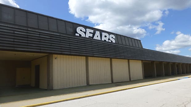 Sears Voices 'Substantial' Worry Over Staying a 'Going Concern'