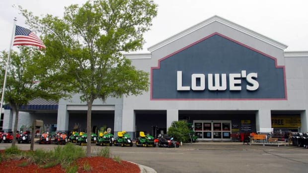Lowe’s Q4 Results Weren’t as Strong as Home Depot