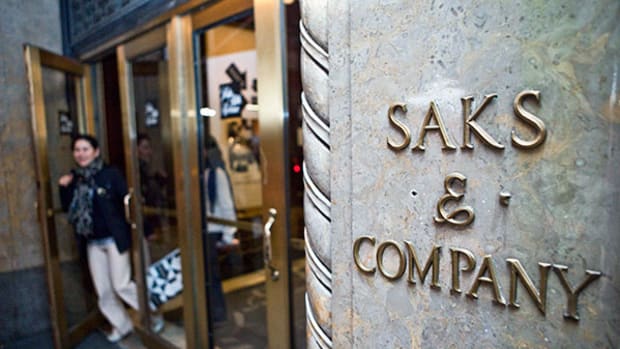 Hudson's Bay Caves to Activist Campaign, Will Seek Privatization Options