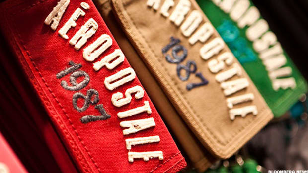 Authentic Brands Consortium Wins Aéropostale Auction, Topping Sycamore