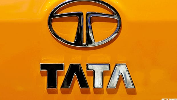 Tata Motors Unit Unveils Indian-Built Manufacturing Robot