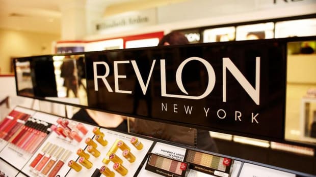 Revlon To Acquire Rival Elizabeth Arden Paying $14 a Share