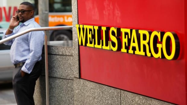 Wells Fargo Stock Moves Higher as John Stumpf Resigns as CEO