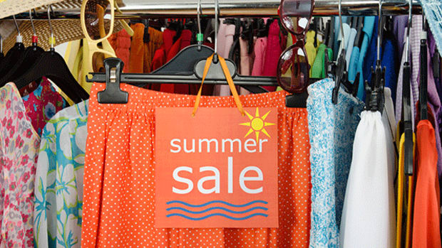 These Top Hacks Will Help You Save Large Sums of Money in the Mall This Summer