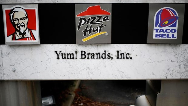 Midday Report: Yum! Brands Climbs on Franchise Plan; U.S. Stocks Slide