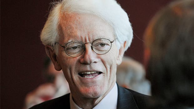 Here Are 4 Stocks Legendary Investor Peter Lynch Would Love