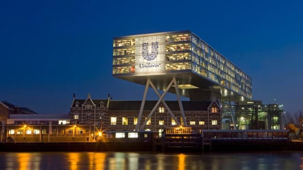 Closing Bell: Unilever and Tesco Settle Dispute; U.S. Stocks Claw Back From Lows