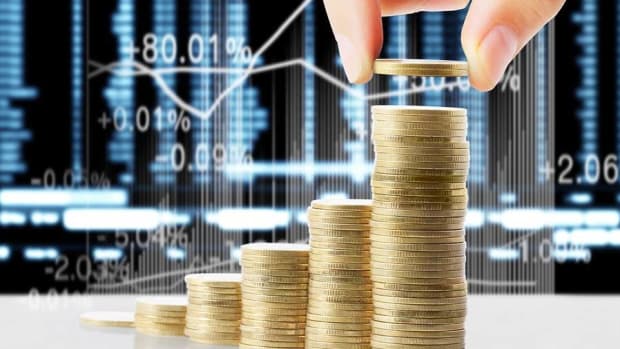 Treasuries Popping as Currency Battle Rages