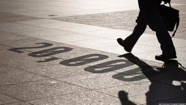 Midday Report: Stocks Snatch Earlier Gains as Dow Moves Away From 20,000 Mark