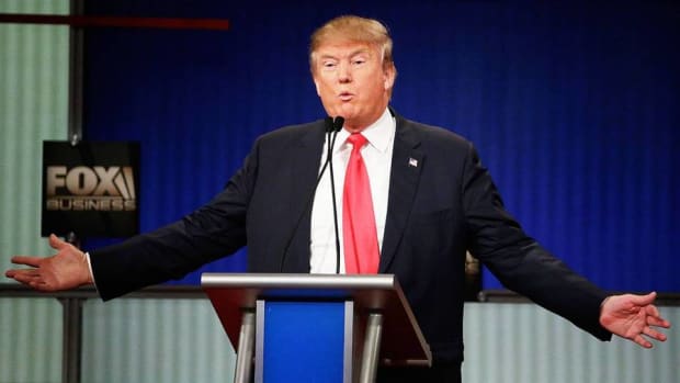 Underweight Stocks as Long as Trump, Sanders Still Running