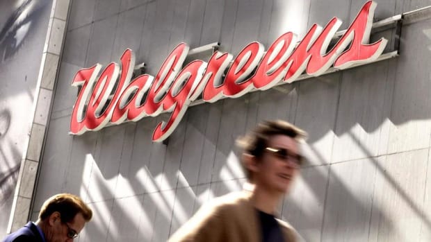 Walgreens Earnings Beat, Rite Aid Acquisition Deadline Delayed
