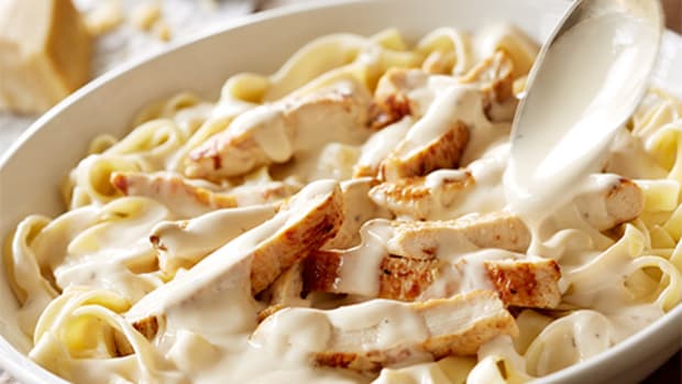 What to Look for When Darden Restaurants (DRI) Reports Q1 Earnings