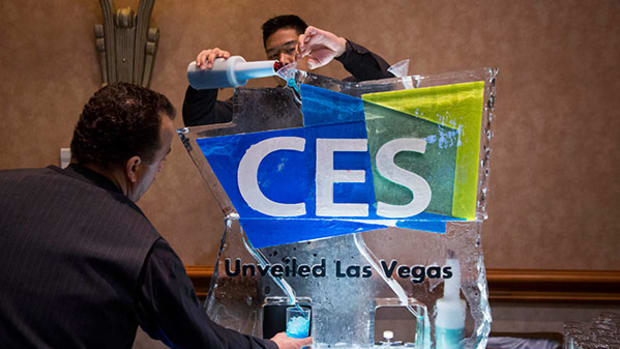 Finding a Bargain Amid the High-Priced Glitter at CES 2015