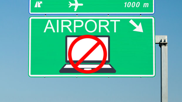 Airline Laptop Ban Could Cost Passengers $1 Billion, Industry Lobby Warns