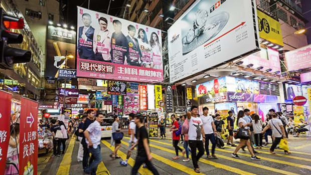 Market Confidence in Yuan Significantly Improved, Chinese Premier Says