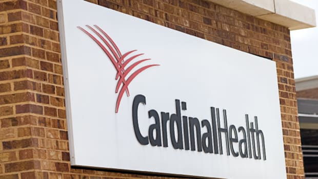 Cardinal Health Stock Tanks on Guidance Cut, Buys Medtronic Medical Supplies Units