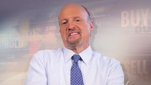 Jim Cramer -- Foot Locker Could Report Good Results