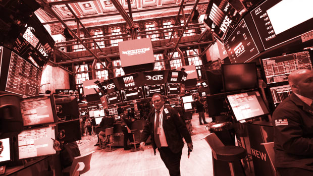 Dow Aims for 24,000, Bitcoin Blows Past $10,000 - 5 Things You Must Know