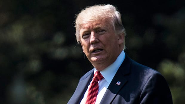 Stocks Hold Onto Gains as Trump Talks Tax Reform