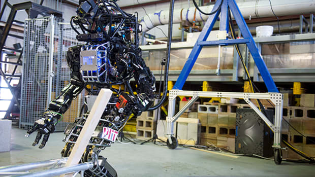 Intel Blows Away Estimates -- Here Are 11 Photos Revealing How Company Is Shaping the Future